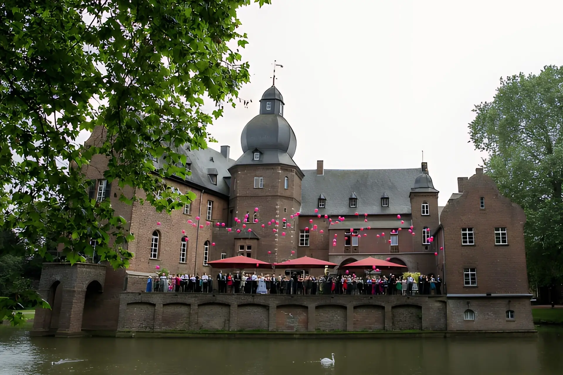 Burg Bergerhausen Location Danielshof